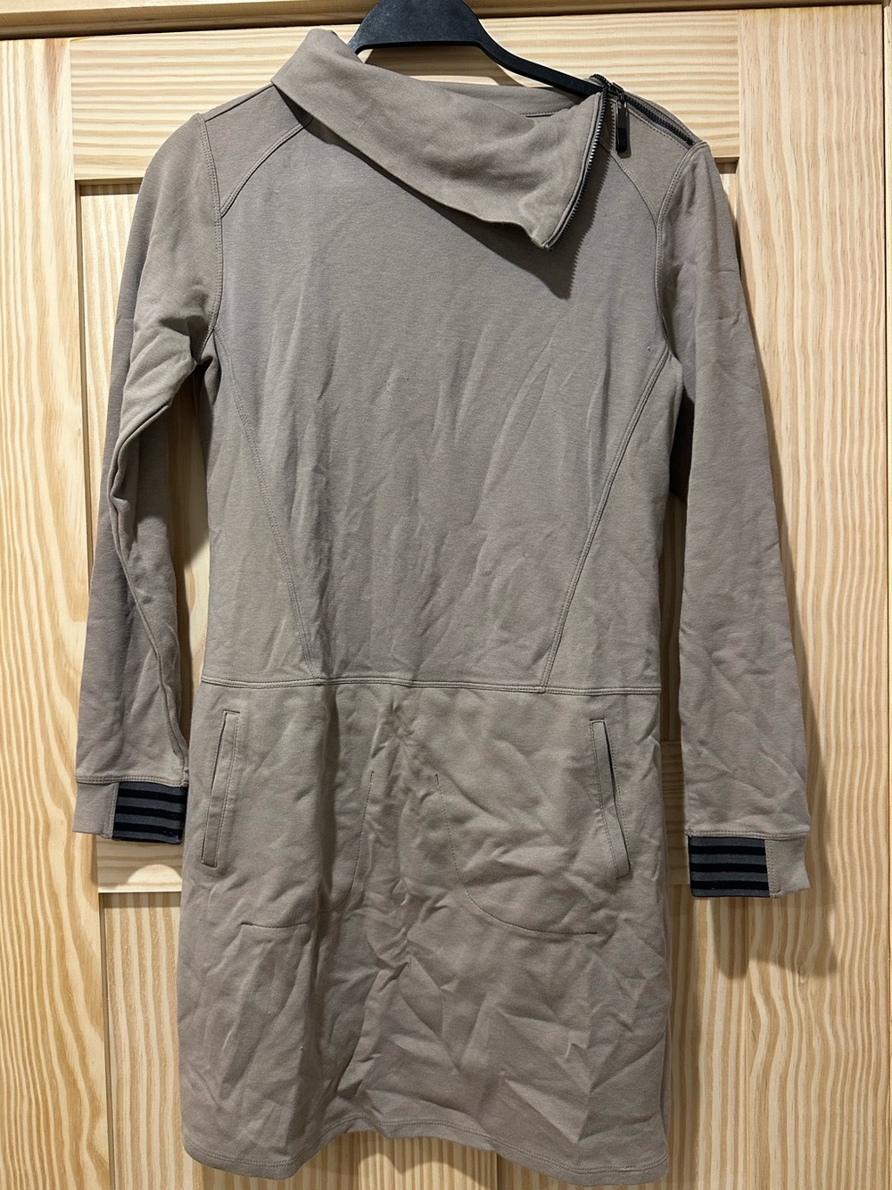 Women’s Taupe Long Sleeve Zip-Neck Dress